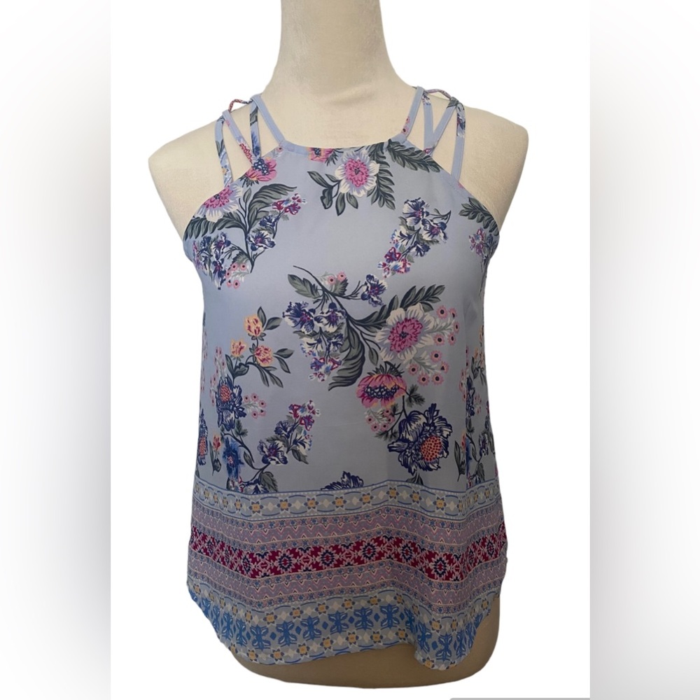 Women’s summer top. Size S. Beautiful colors. GREAT CONDITION!!! (2/$10)